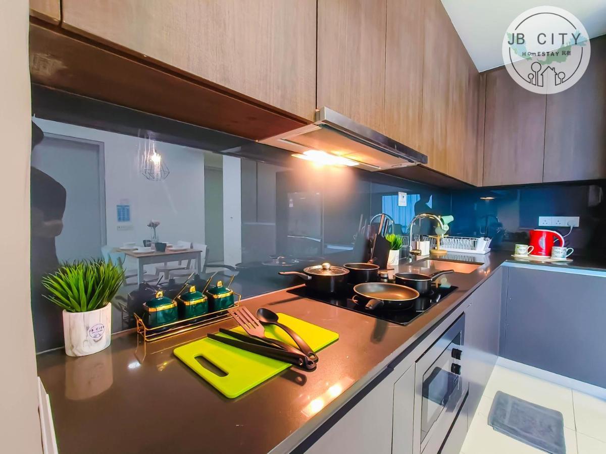 Grand Medini Suites By Rr Jbcity Nusajaya  Zewnętrze zdjęcie